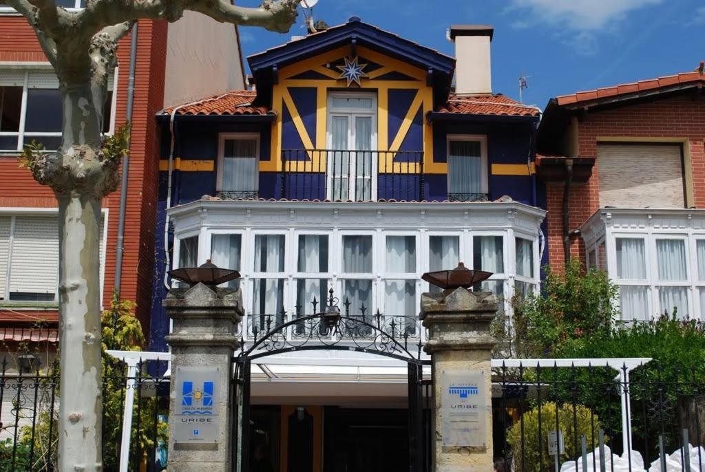 Casa De Marinos Uribekosta Hotel Plentzia Exterior photo